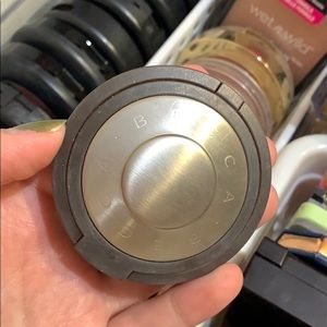 Becca blush songbird